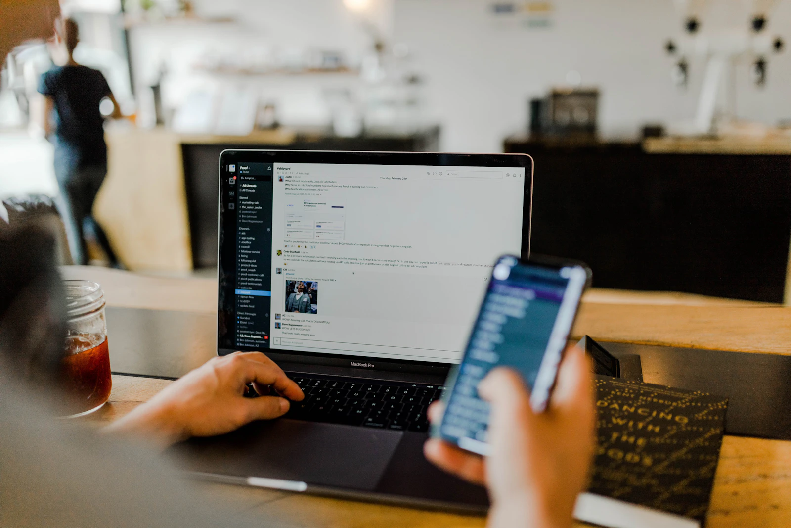 Helpdesk auslagern: wann es sich lohnt